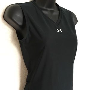 UNDER ARMOUR sleeveless athletic top- Medium